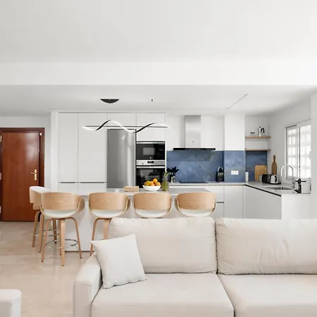 Stunning Marina Seaview Penthouse - Puerto Deportivo *