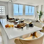Stunning Marina Seaview Penthouse - Puerto Deportivo Apartamento Estepona