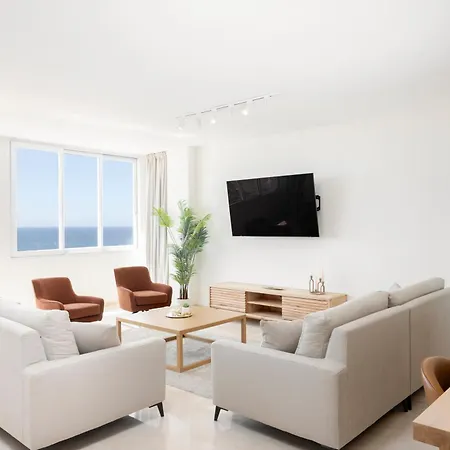 Stunning Marina Seaview Penthouse - Puerto Deportivo