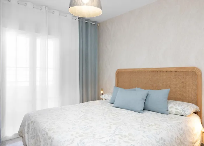 Apartamento Stunning Marina Seaview Penthouse - Puerto Deportivo *