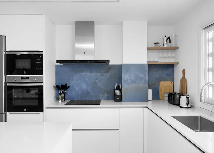 Stunning Marina Seaview Penthouse - Puerto Deportivo