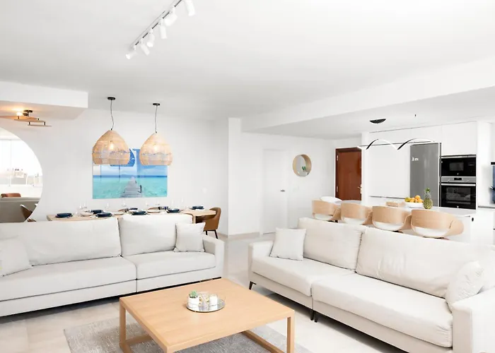 Apartamento Stunning Marina Seaview Penthouse - Puerto Deportivo Estepona