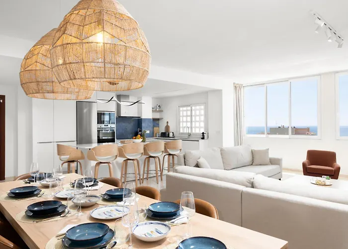 Apartamento Stunning Marina Seaview Penthouse - Puerto Deportivo